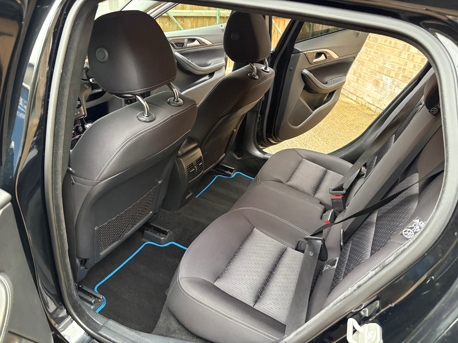 Used Infiniti Q30 2017 for sale - 76526087: Photo 12