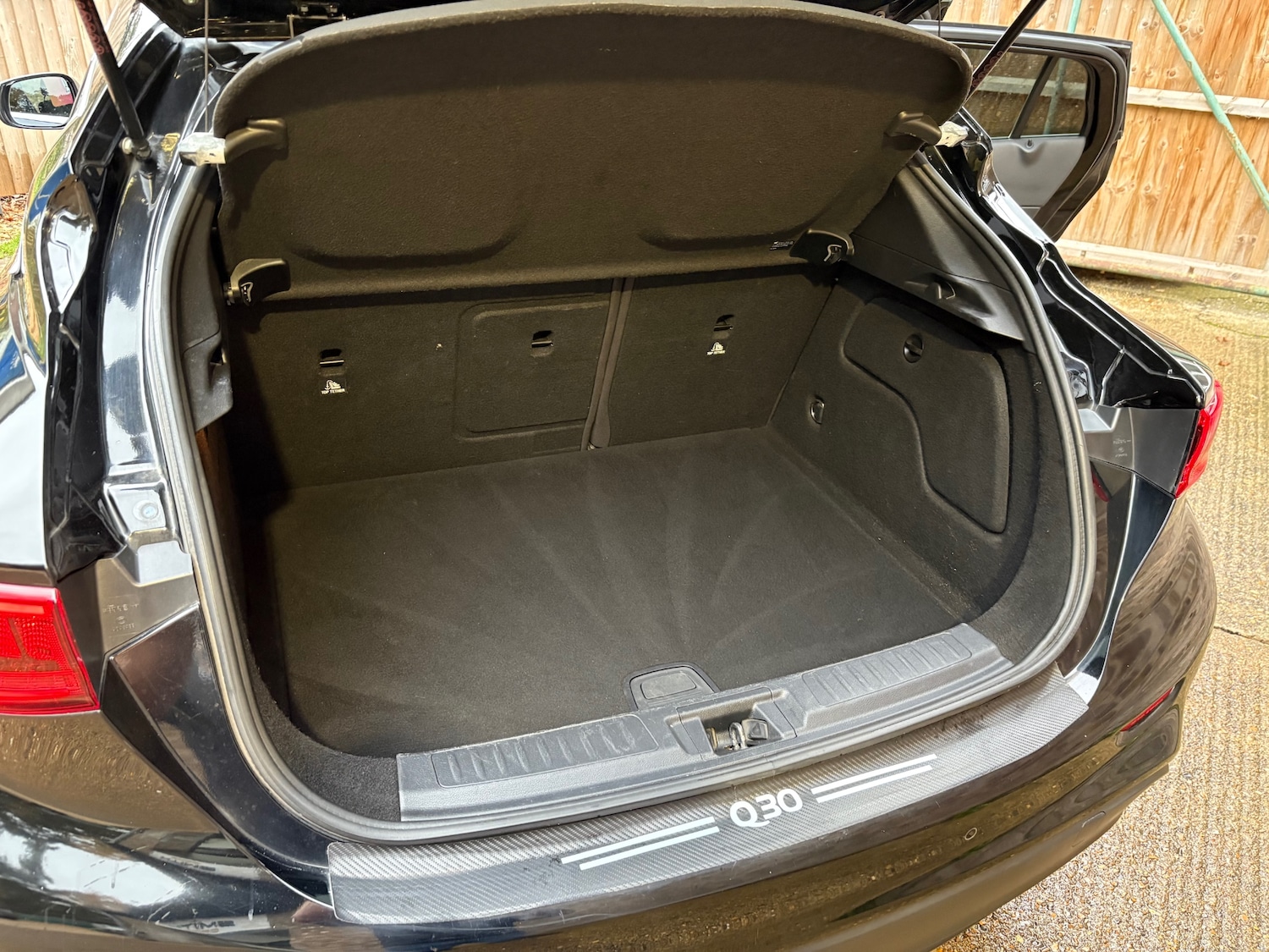 Used Infiniti Q30 2017 for sale - 76526087: Photo 17