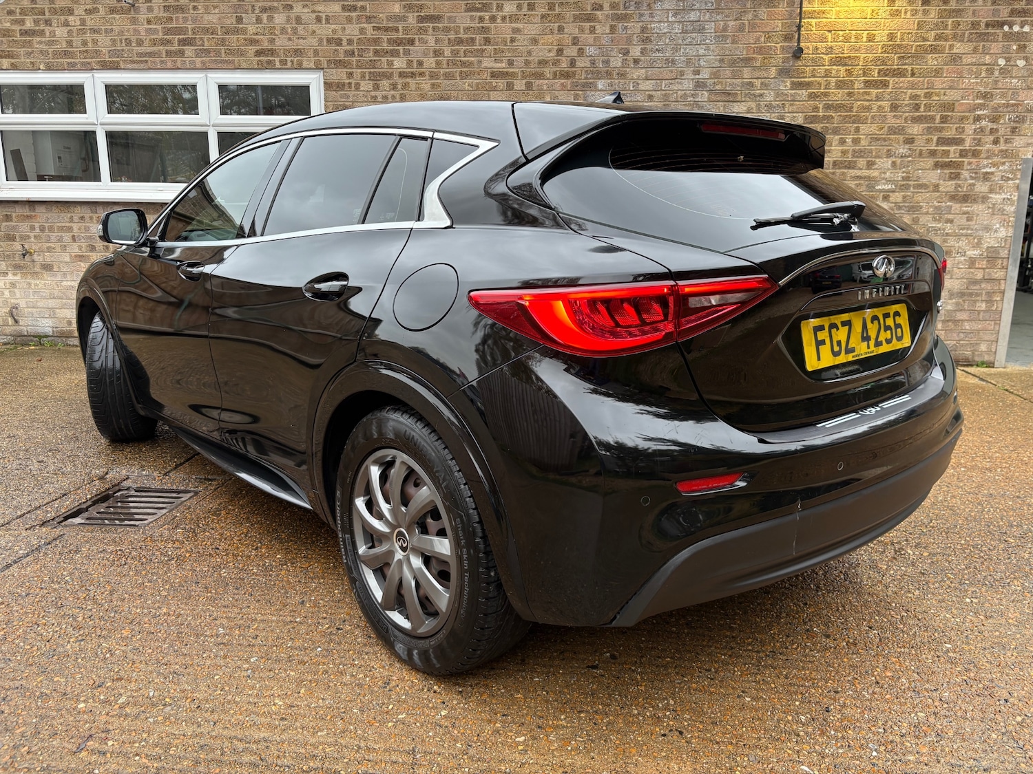 Used Infiniti Q30 2017 for sale - 76526087: Photo 4