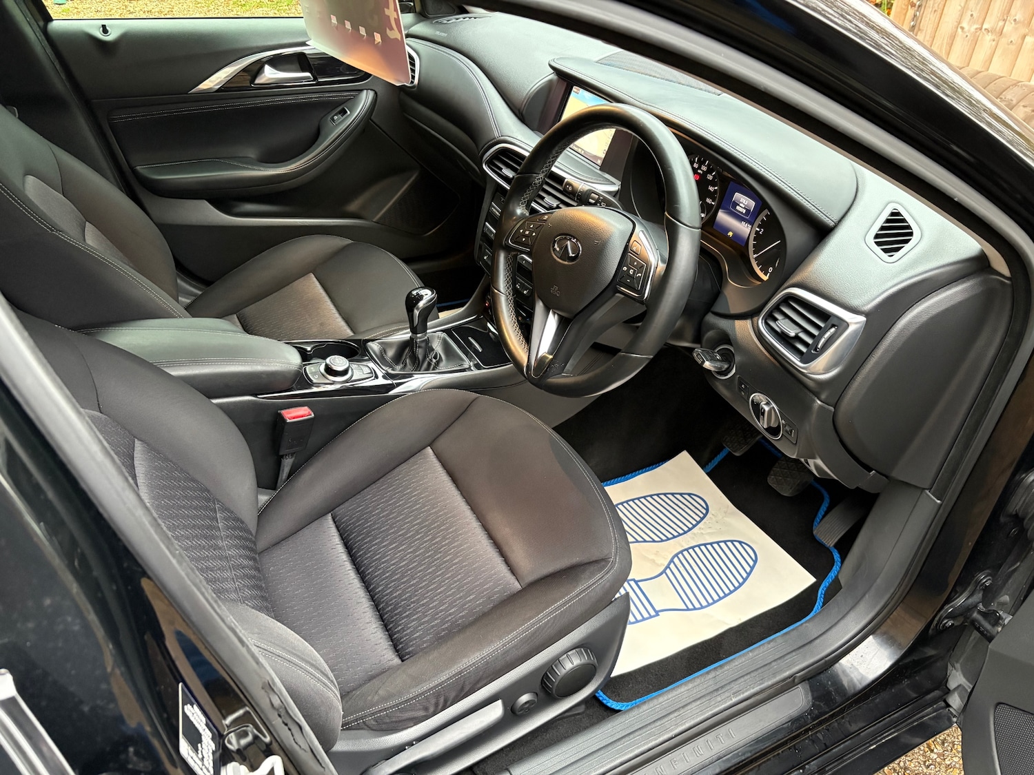 Used Infiniti Q30 2017 for sale - 76526087: Photo 9