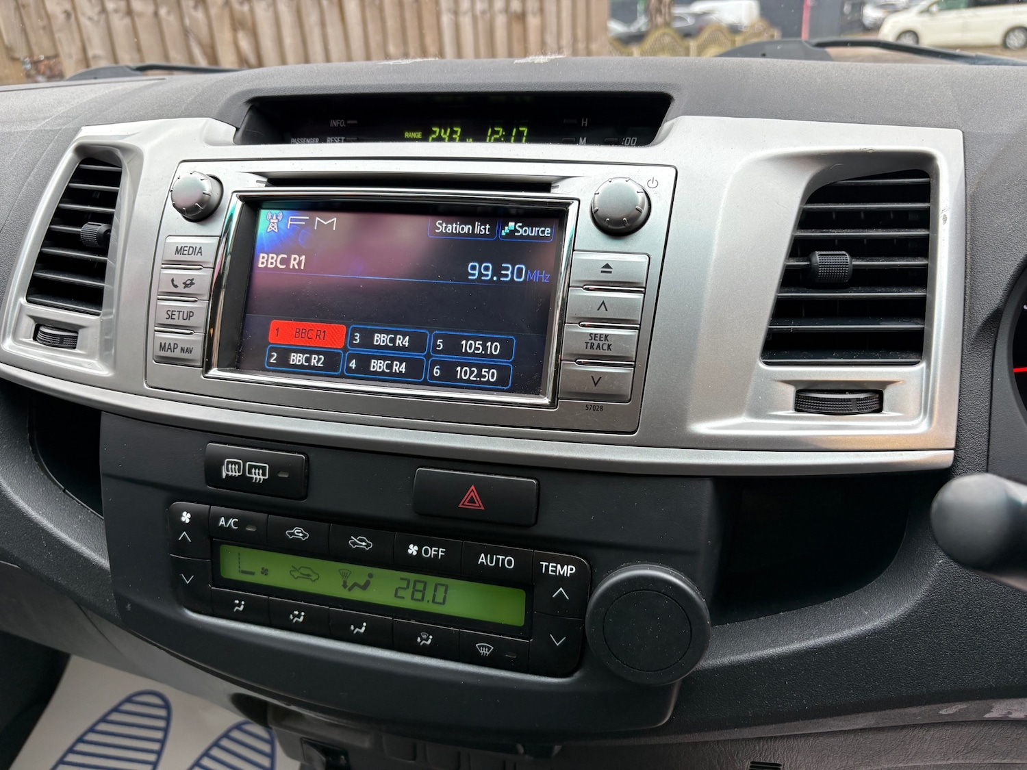 Used Toyota Hilux 2012 for sale - 77491130: Photo 20