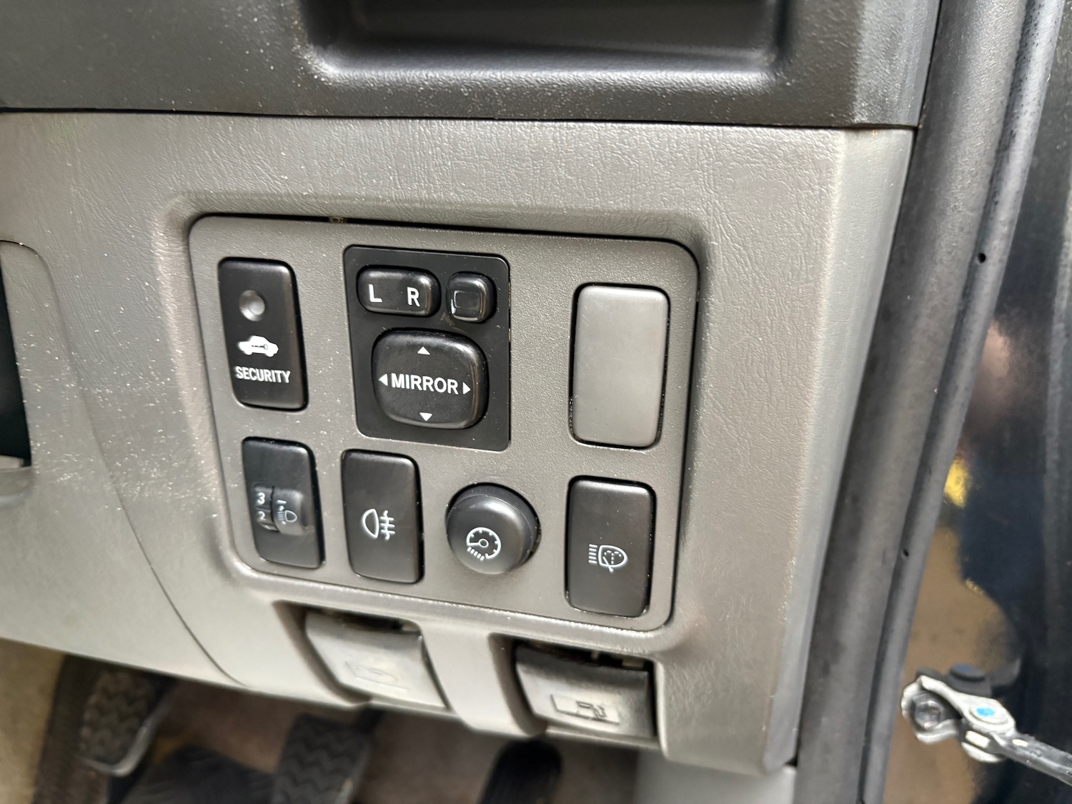 Used Toyota Hilux 2012 for sale - 77491130: Photo 21