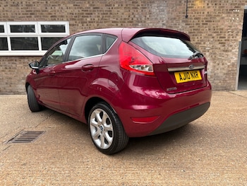 Used Ford Fiesta 2010 for sale - 79278009: Photo