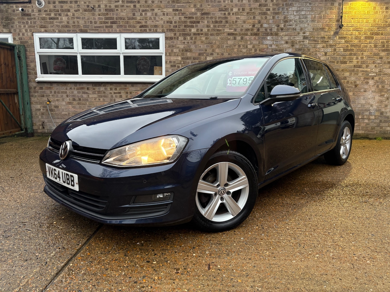 Used Volkswagen Golf 2014 for sale - 77350769: Photo 2