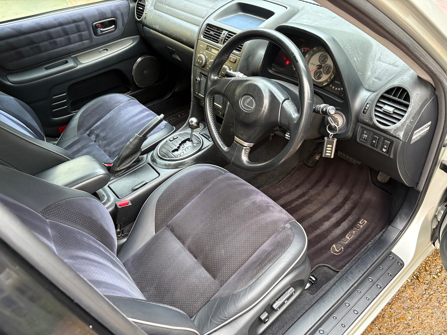 Used Lexus IS 2003 for sale - 76557076: Photo 6