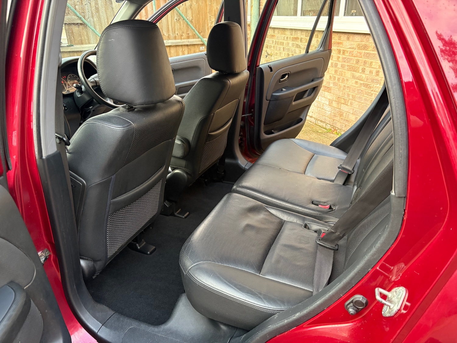 Used Honda CR-V 2004 for sale - 76625659: Photo 10