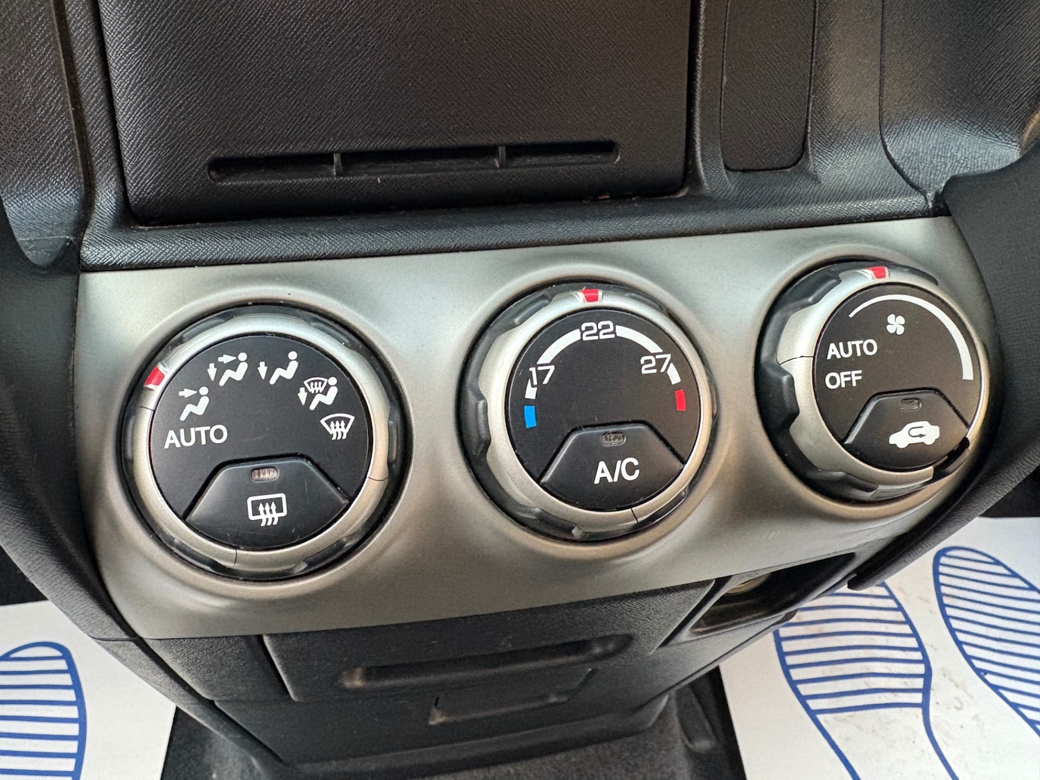 Used Honda CR-V 2004 for sale - 76625659: Photo 11