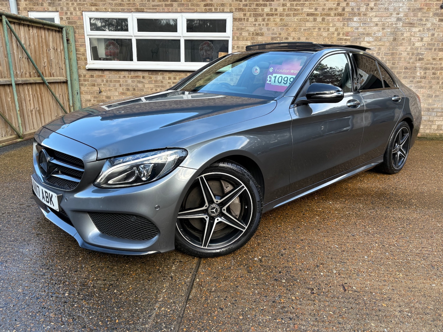 Used Mercedes-Benz C Class 2017 for sale - 77438585: Photo 2