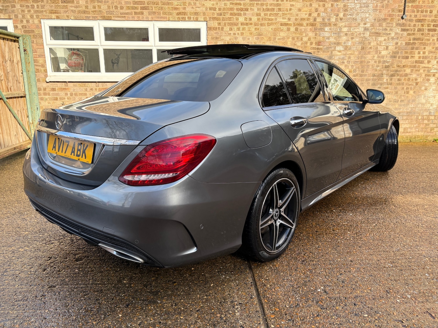 Used Mercedes-Benz C Class 2017 for sale - 77438585: Photo 4