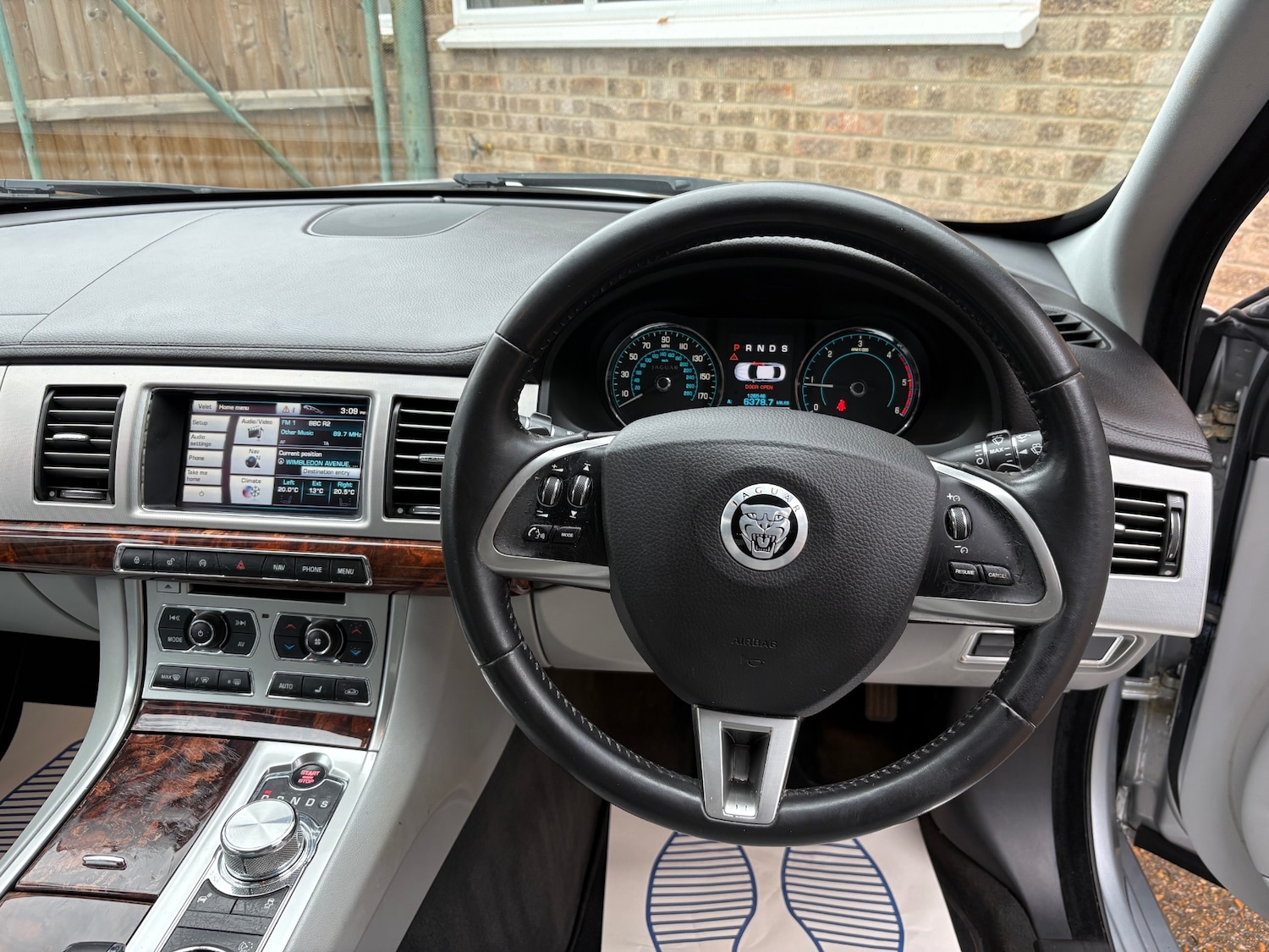 Used Jaguar XF 2012 for sale - 78004843: Photo 12