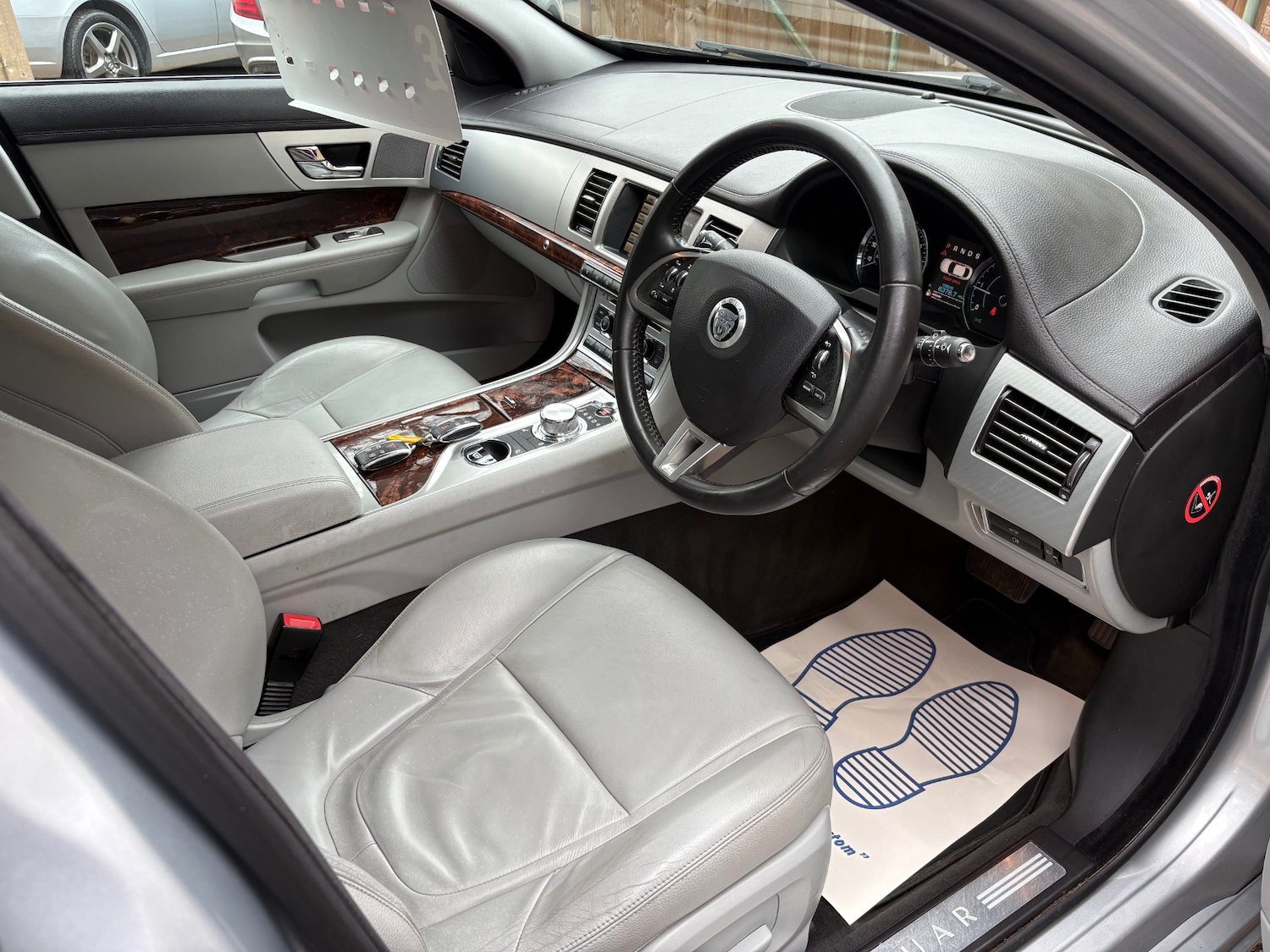 Used Jaguar XF 2012 for sale - 78004843: Photo 8