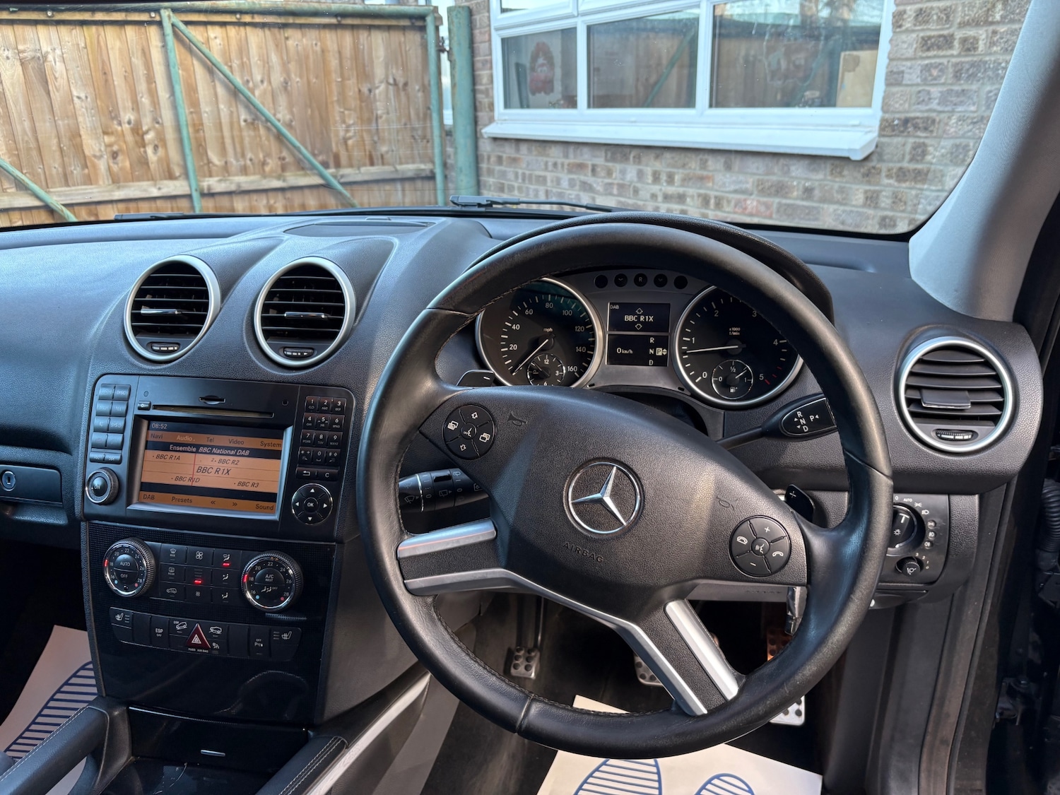 Used Mercedes-Benz M Class 2010 for sale - 77896159: Photo 13