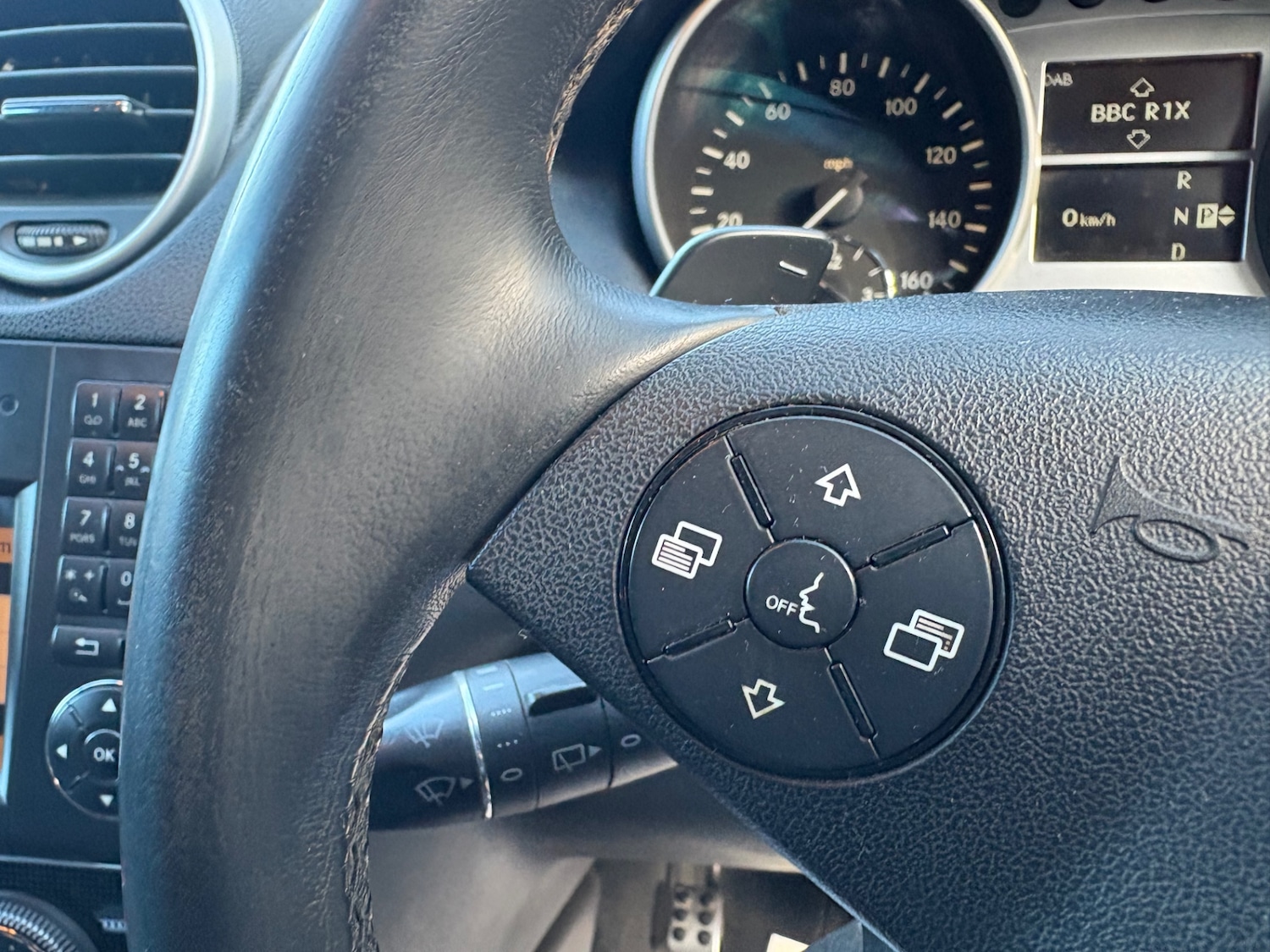 Used Mercedes-Benz M Class 2010 for sale - 77896159: Photo 18