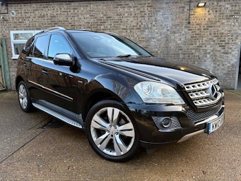 Used Mercedes-Benz M Class 2010 for sale - 77896159: Photo