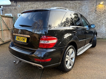 Used Mercedes-Benz M Class 2010 for sale - 77896159: Photo