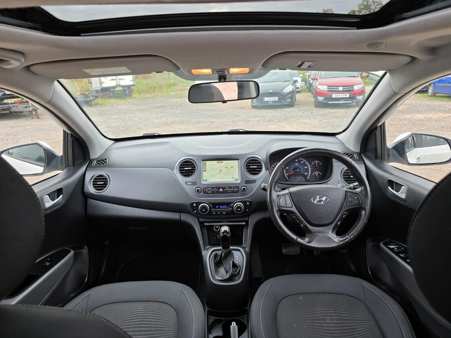 Used Hyundai i10 2018 for sale - 76173583: Photo 18