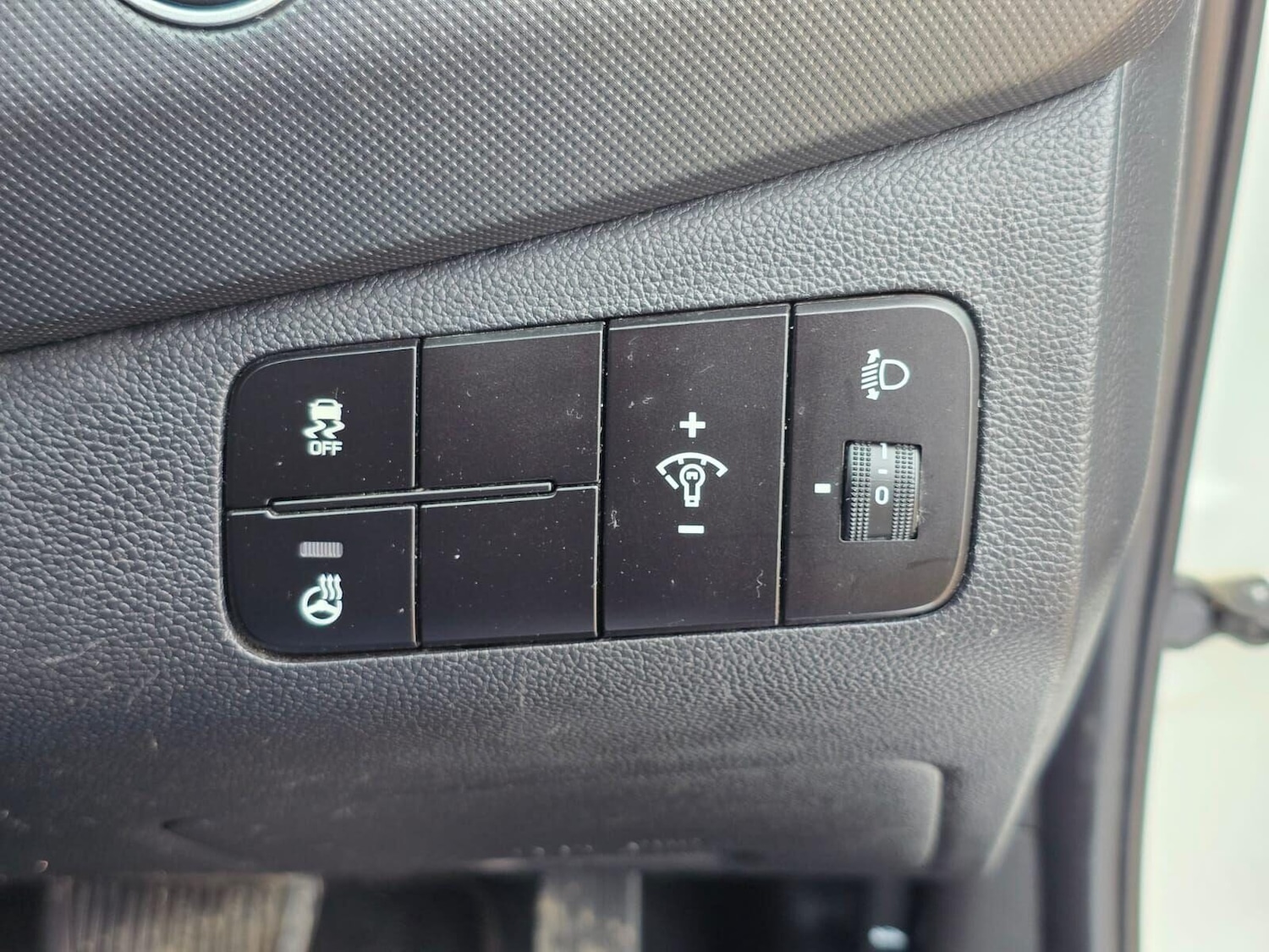 Used Hyundai i10 2018 for sale - 76173583: Photo 28