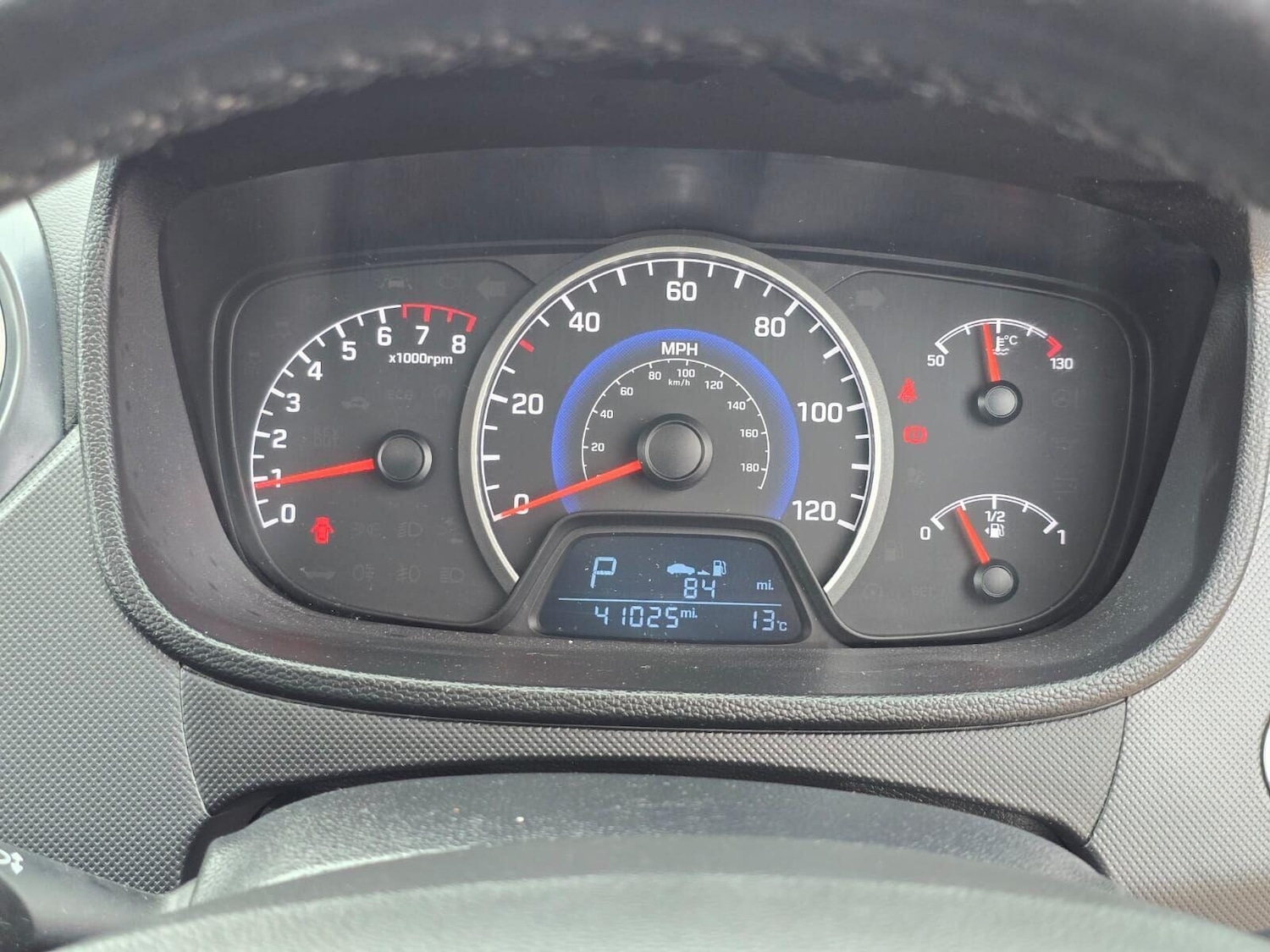 Used Hyundai i10 2018 for sale - 76173583: Photo 33