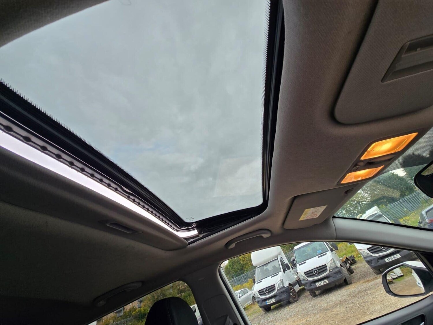 Used Hyundai i10 2018 for sale - 76173583: Photo 54