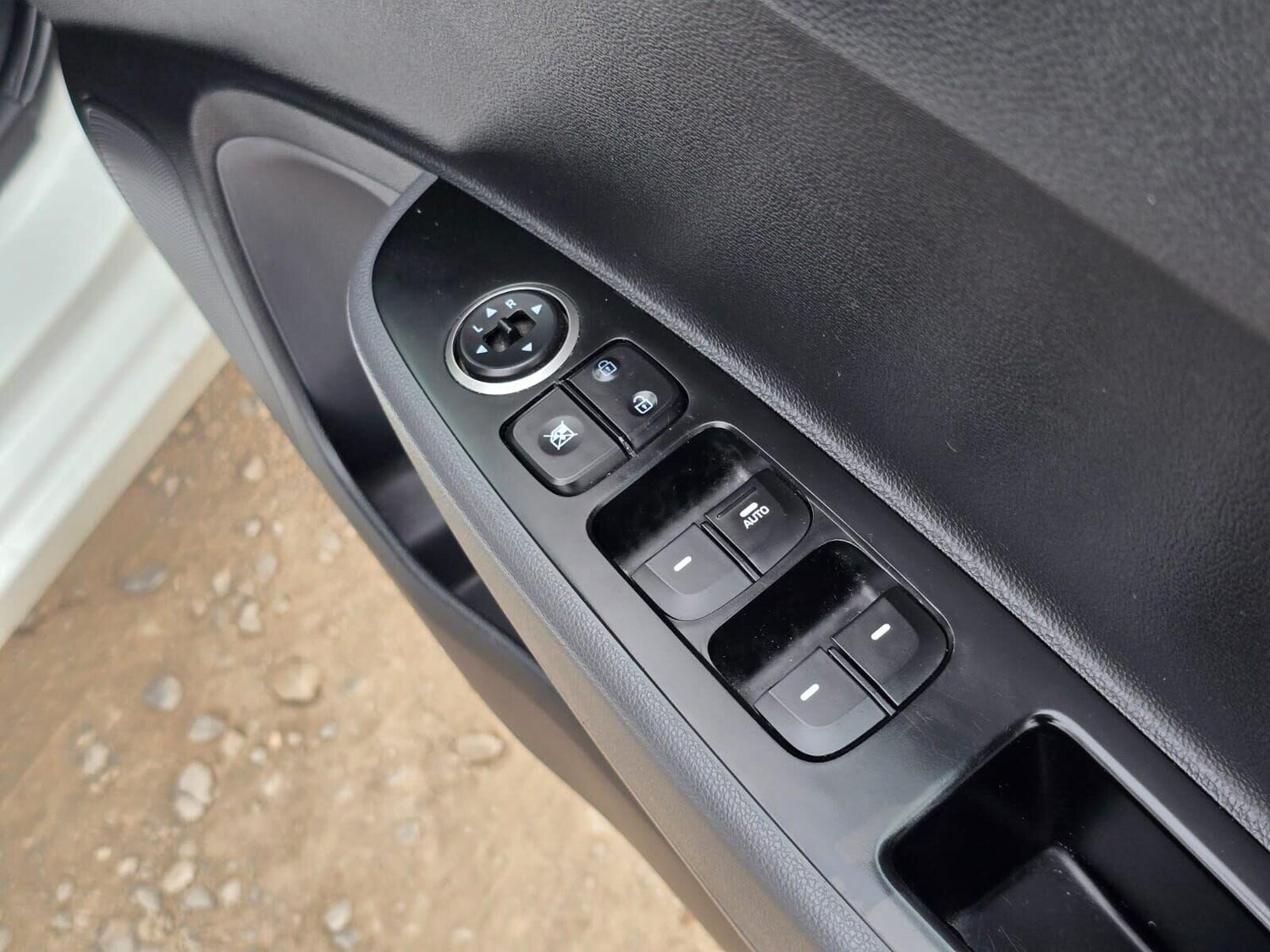 Used Hyundai i10 2018 for sale - 76173583: Photo 55