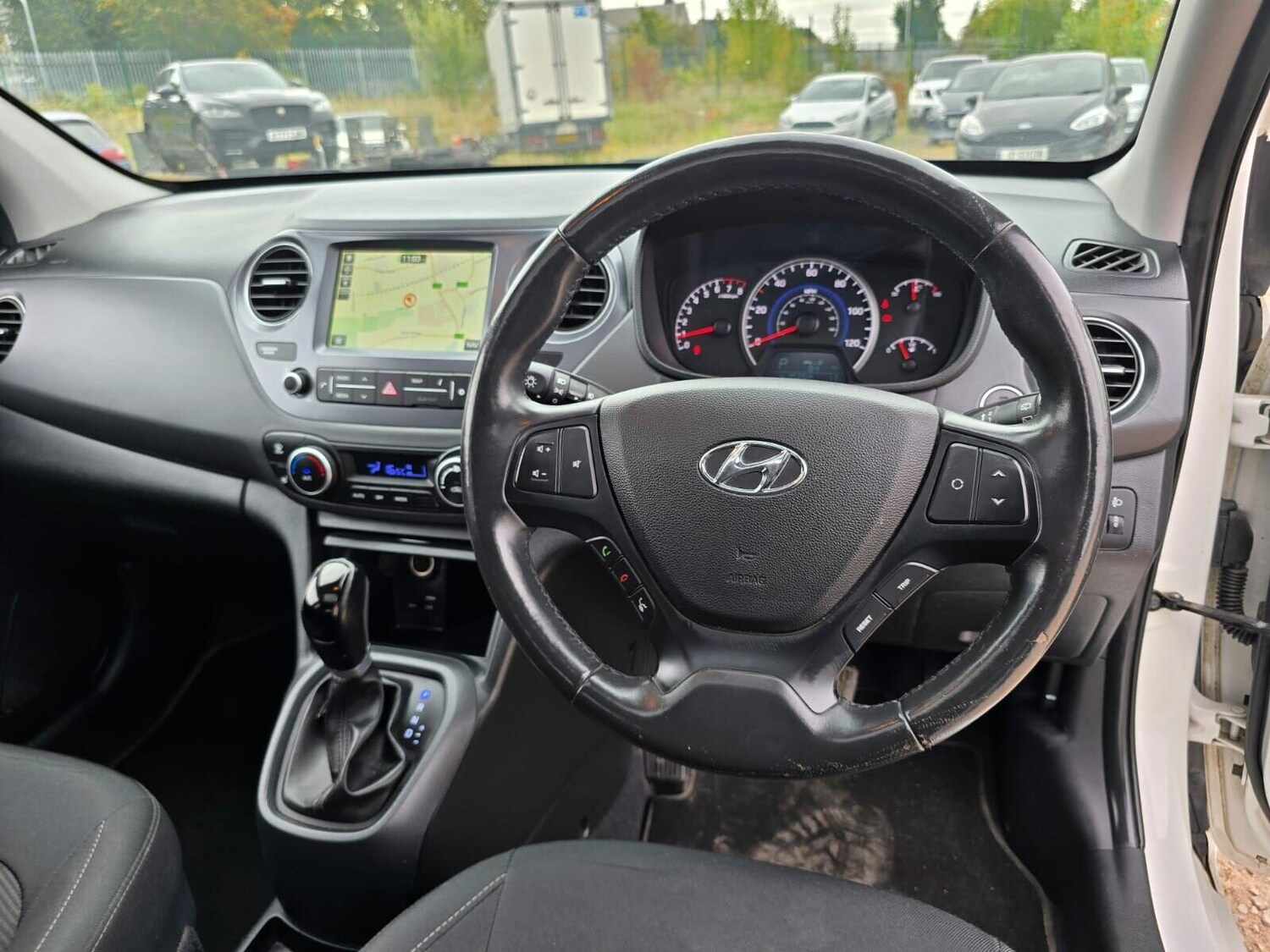 Used Hyundai i10 2018 for sale - 76173583: Photo 56