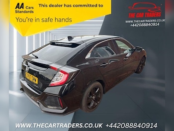 Used Honda Civic 2017 for sale - 76305005: Photo 4
