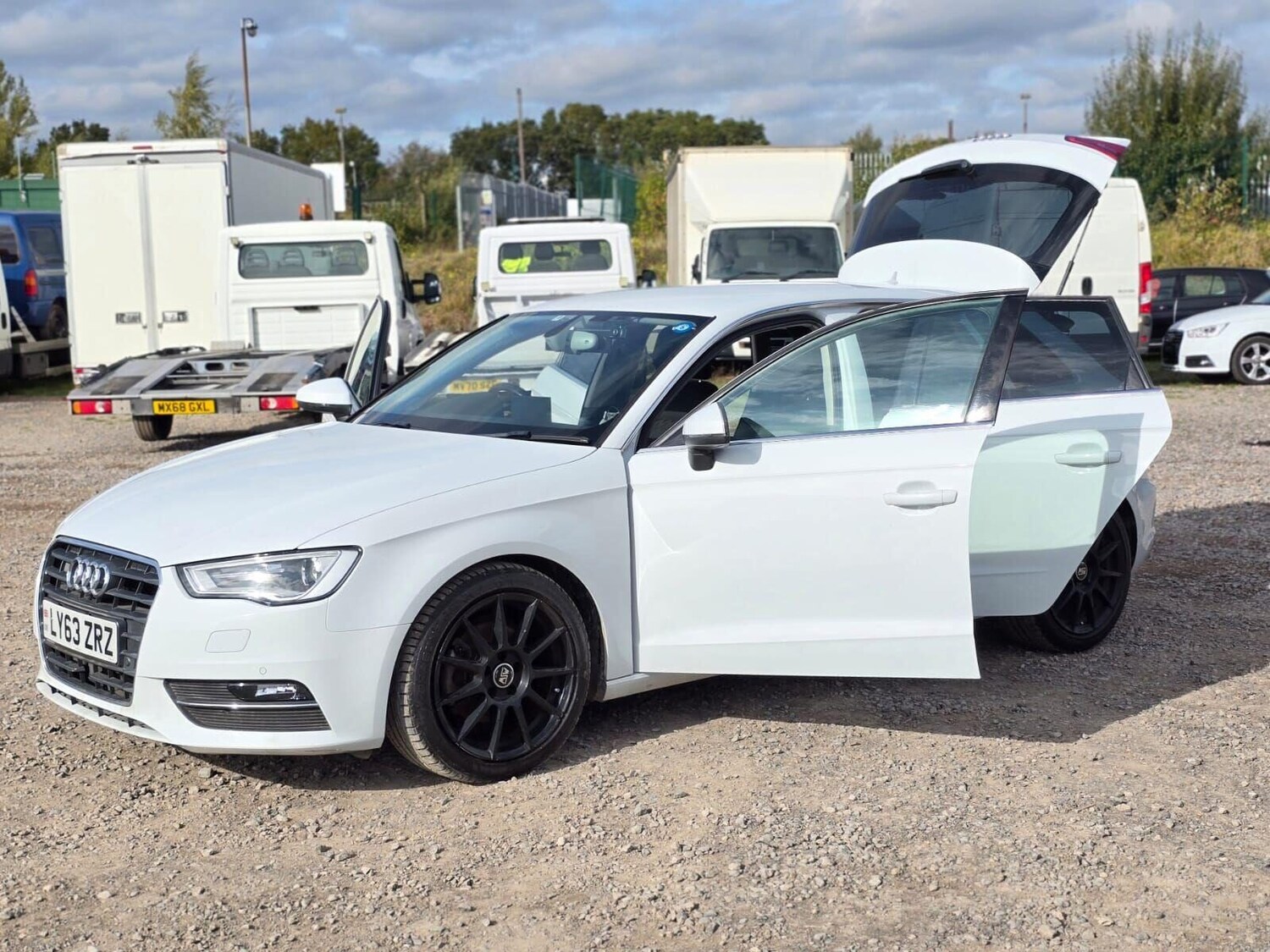 Used Audi A3 2014 for sale - 76205826: Photo 10