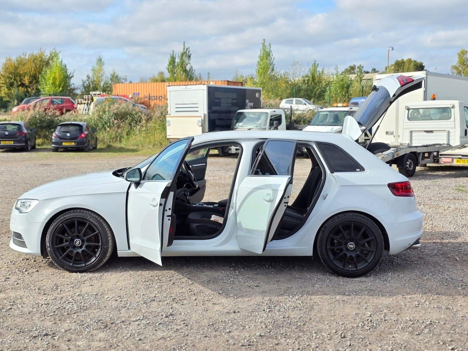 Used Audi A3 2014 for sale - 76205826: Photo 14