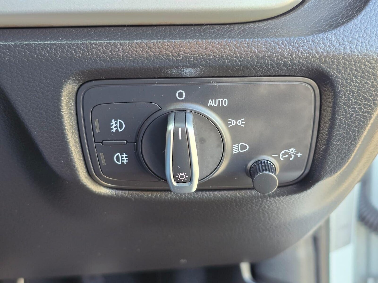 Used Audi A3 2014 for sale - 76205826: Photo 32