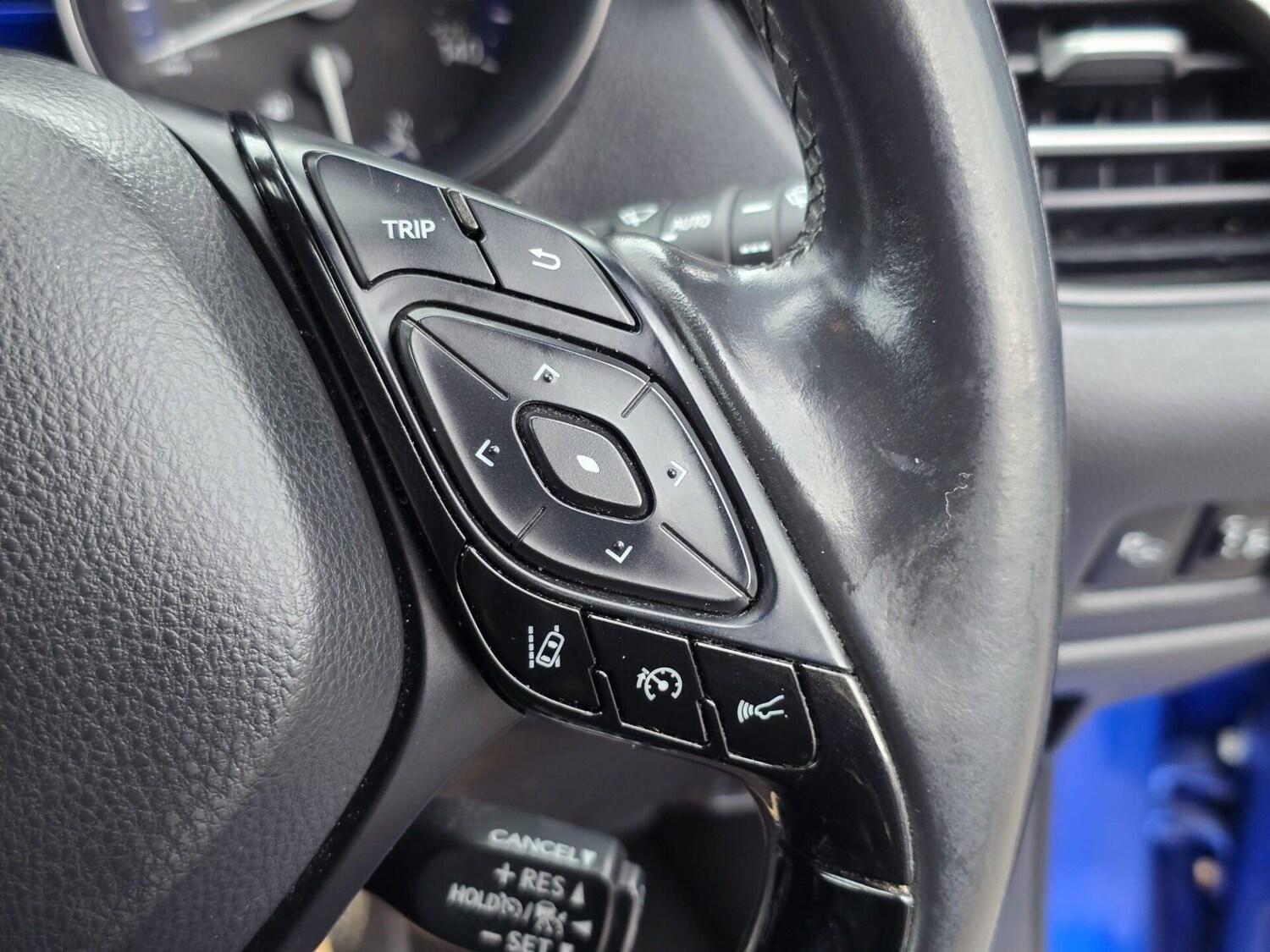 Used Toyota C-HR 2019 for sale - 77394039: Photo 25