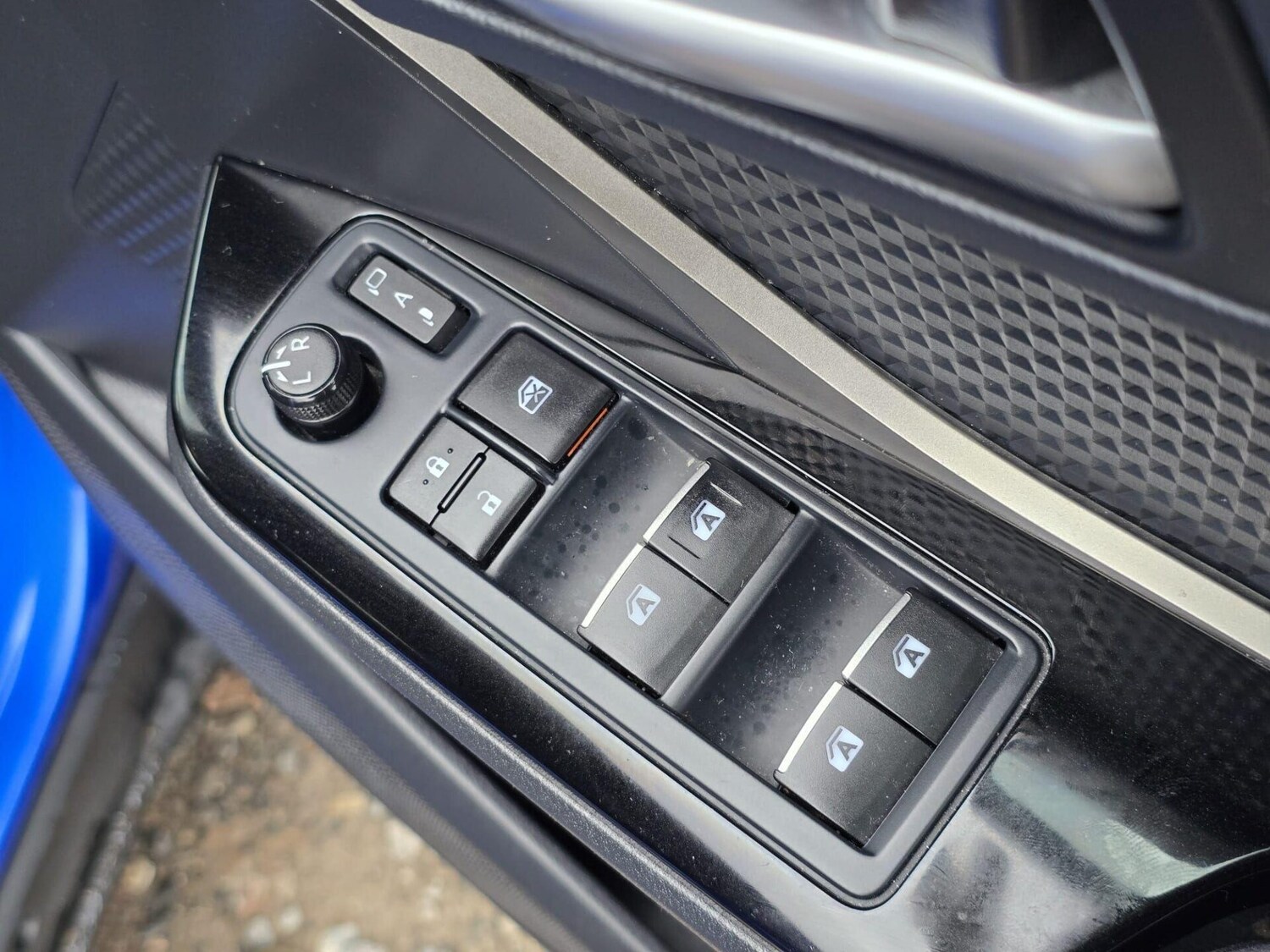 Used Toyota C-HR 2019 for sale - 77394039: Photo 29