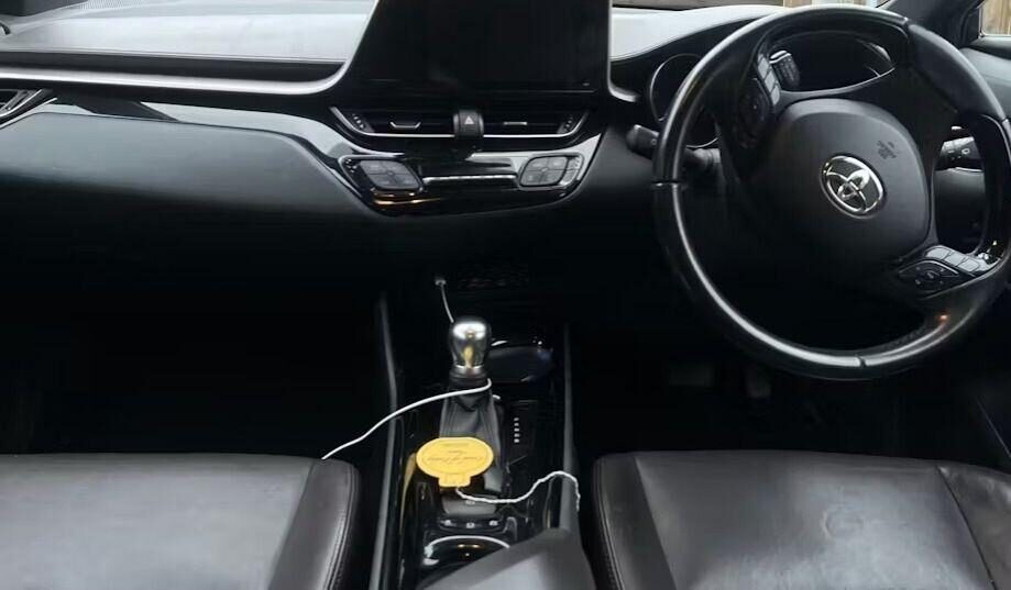 Used Toyota C-HR 2017 for sale - 77394050: Photo 32