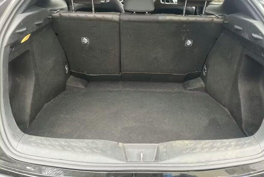 Used Toyota C-HR 2017 for sale - 77394050: Photo 8