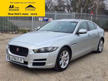 Used Jaguar XE 2016 for sale - 73931202: Photo