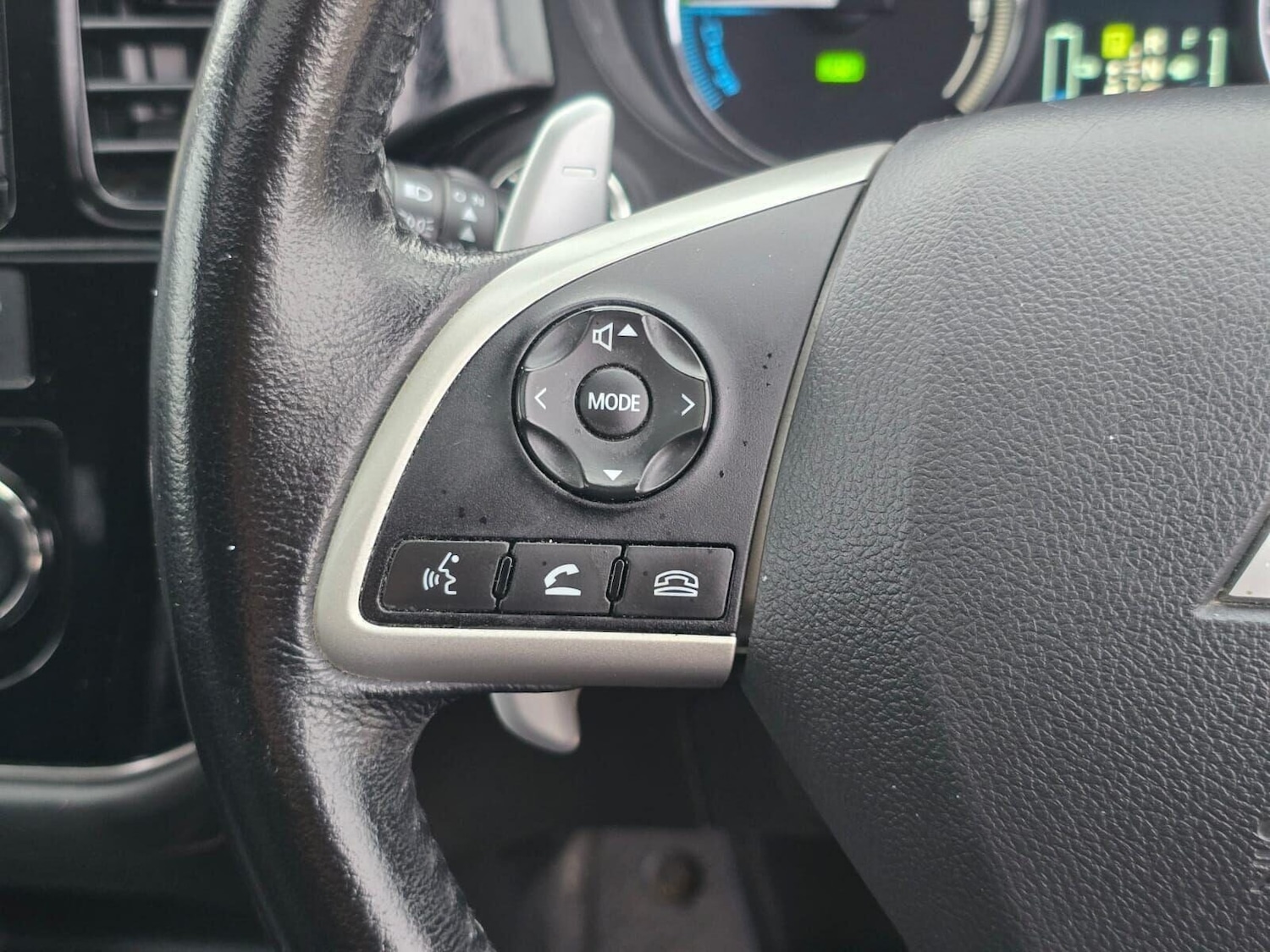 Used Mitsubishi Outlander 2015 for sale - 76444365: Photo 28