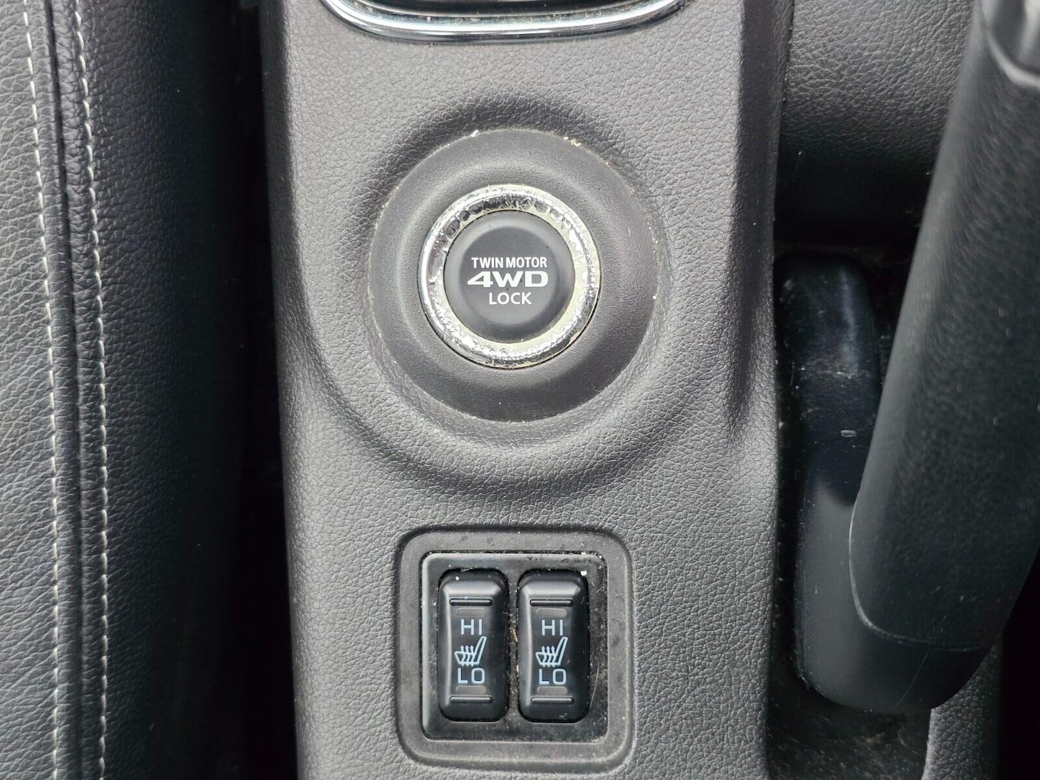 Used Mitsubishi Outlander 2015 for sale - 76444365: Photo 29