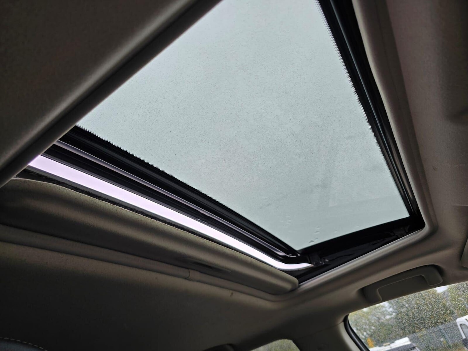 Used Mitsubishi Outlander 2015 for sale - 76444365: Photo 37