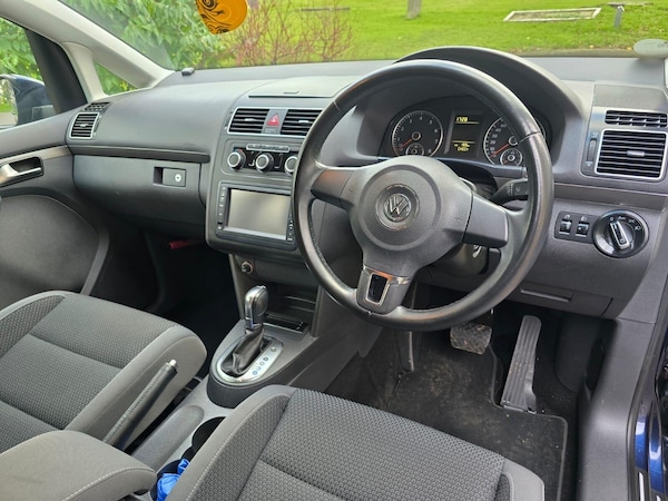 Used Volkswagen Touran 2012 for sale - 75425408: Photo 23