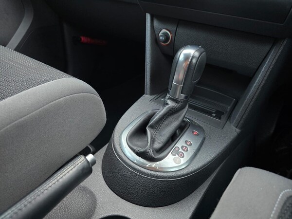 Used Volkswagen Touran 2012 for sale - 75425408: Photo 25