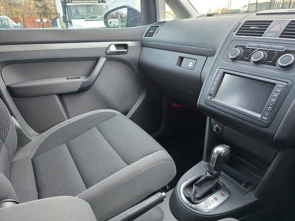 Used Volkswagen Touran 2012 for sale - 75425408: Photo 26
