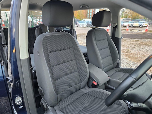 Used Volkswagen Touran 2012 for sale - 75425408: Photo 29