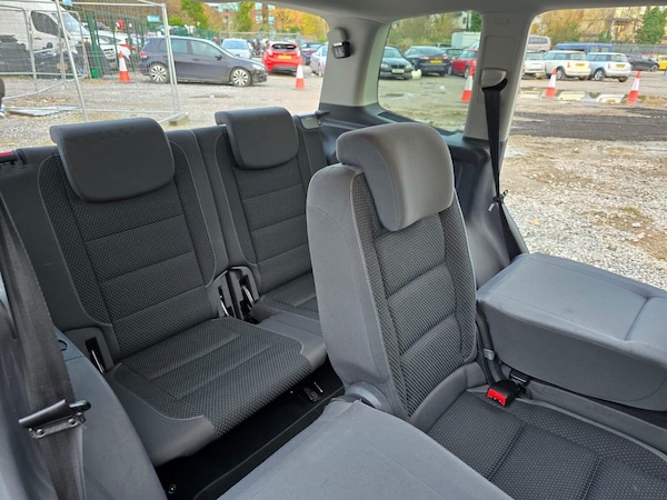 Used Volkswagen Touran 2012 for sale - 75425408: Photo 32