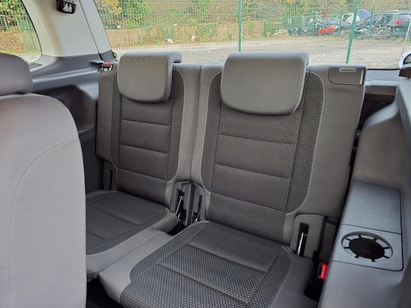 Used Volkswagen Touran 2012 for sale - 75425408: Photo 34
