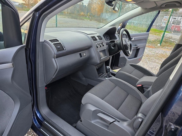 Used Volkswagen Touran 2012 for sale - 75425408: Photo 47