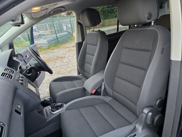 Used Volkswagen Touran 2012 for sale - 75425408: Photo 48