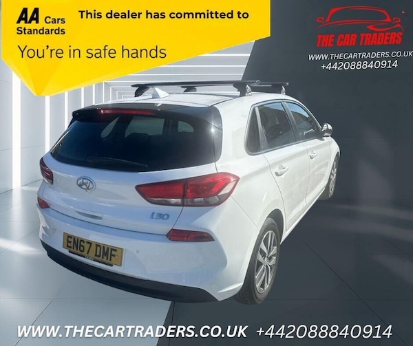 Used Hyundai i30 2018 for sale - 76057475: Photo 4