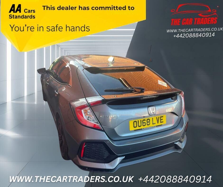 Used Honda Civic 2018 for sale - 76706015: Photo 3