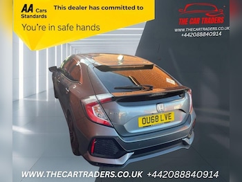 Used Honda Civic 2018 for sale - 76706015: Photo