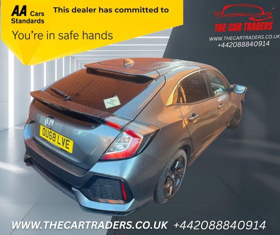 Used Honda Civic 2018 for sale - 76706015: Photo 4