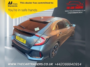 Used Honda Civic 2018 for sale - 76706015: Photo